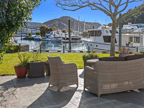 37 Waikawa Road, Picton