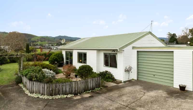 6/11 Bradley Street, Paeroa