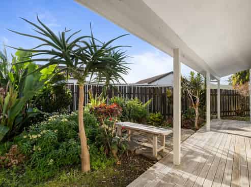 33B Edgewater Parade, Waiuku