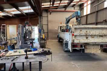 Commercial opportunity-workshop and yard