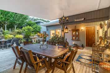 162 Ocean View Road, Oneroa