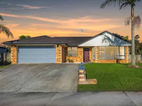 3 Te Kauri Place, Helensville