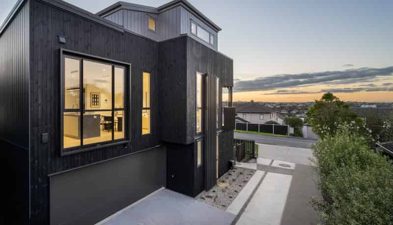 12B Kowhai Road, Campbells Bay