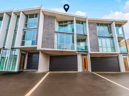 30/14 Norman Smith Street, Nukuhau