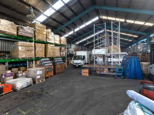 Sole Agency: 2,000sqm with Sharp Rentals