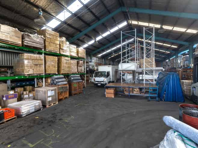 Sole Agency: 2,000sqm with Sharp Rentals