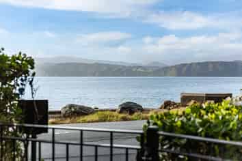 377A Karaka Bay Road, Karaka Bays