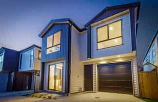 1B & 1C Fernwood Place, Waiotaiki Bay