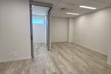 367 sqm Office Above NorthWest Shopping Centre
