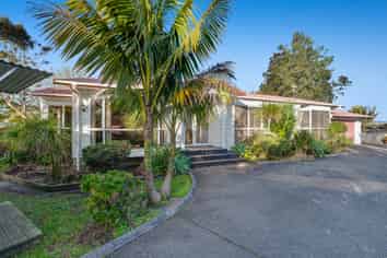 2312 State Highway 16, Helensville