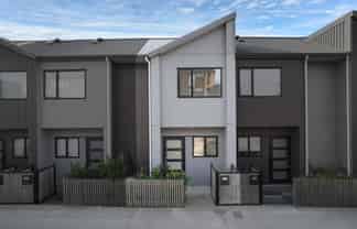 7 Eileen Newey Place, Henderson