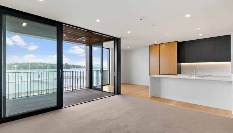 01 Catali/6 Boundary Road, Hobsonville