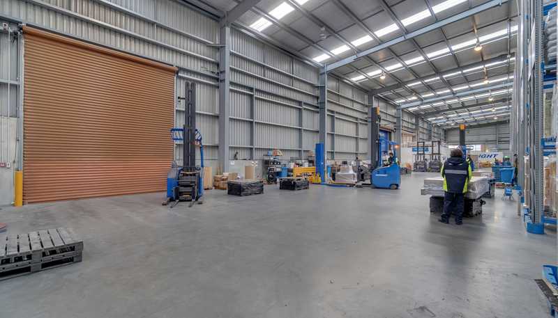 1/8 Islington Avenue, Islington