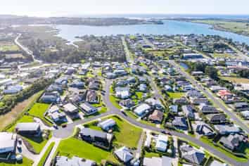 30 Weka Street, Mangawhai