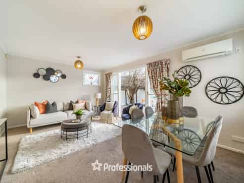 1/55 Pohutukawa Street, Woburn