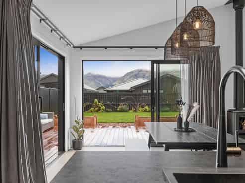 19 Dunn Street, Lake Hawea