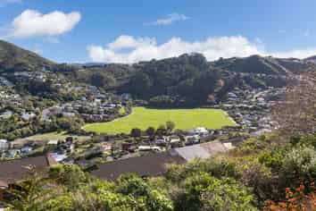 1 Becker Way, Karori