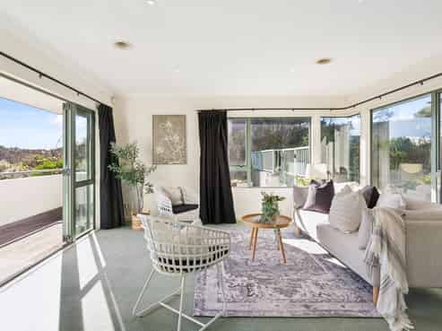 1 Becker Way, Karori