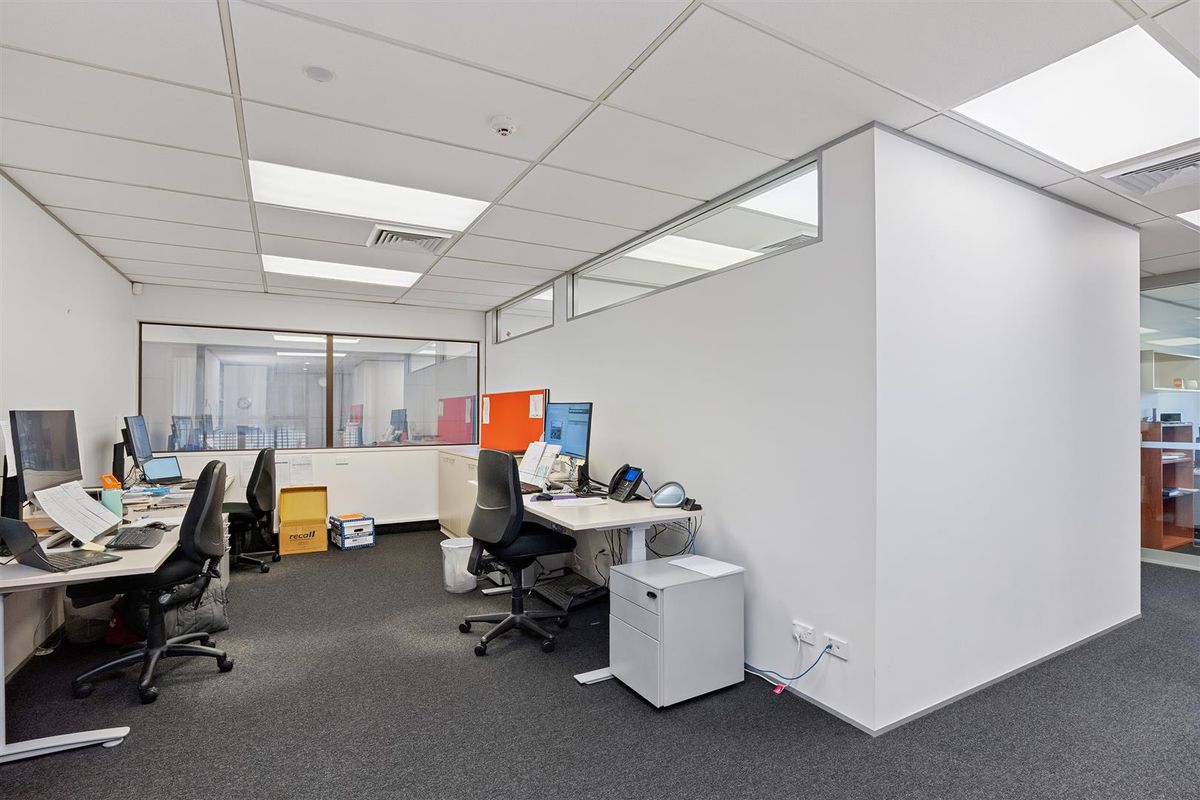 303sqm West End Tenancy - Available 1 August - Vista 4