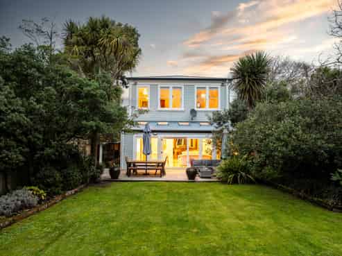8 Carrington Street, Mount Cook