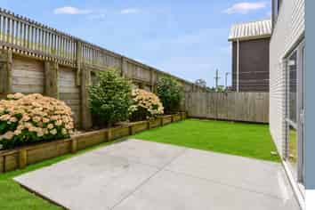 10 Retallick place , Flagstaff