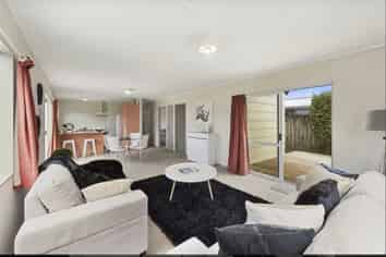 81B Cameron road, Hamilton East