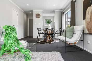 10 Retallick place , Flagstaff