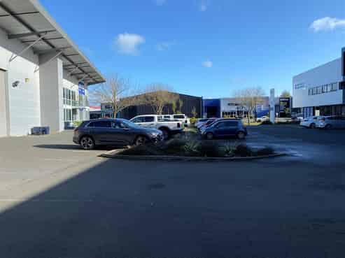 WELL PRICED PUKETE PROPOSITION
