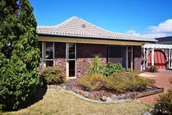 114 Linton Crescent, Whangamata