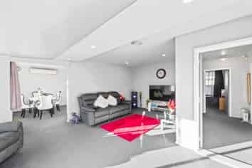 1/310 Main North Road, Redwood