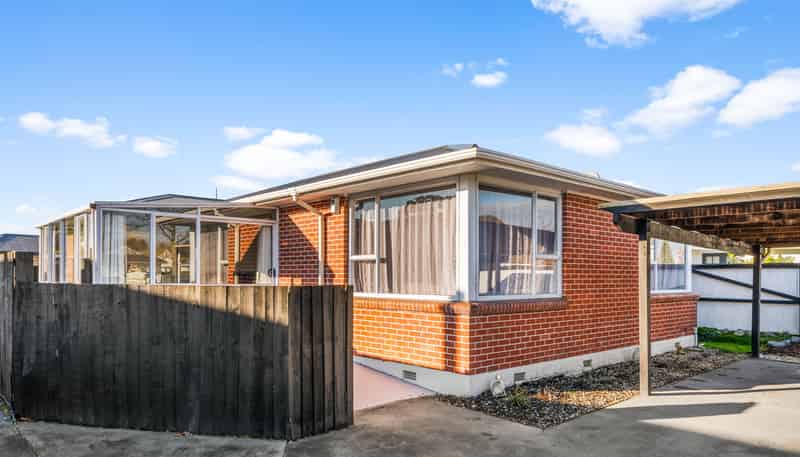 1/310 Main North Road, Redwood
