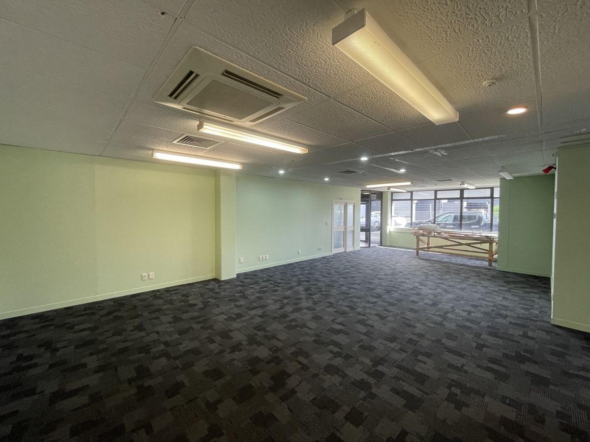 Ground Floor Office - Parking & Location - Ansicht 2