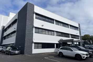 Ground Floor Office - Parking & Location