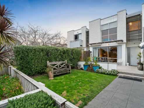 16 Willow Camp Road, Takanini