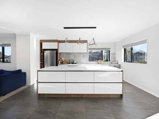 1/5 Rosewood Court, Huntington