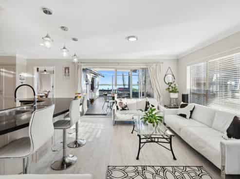 35 St Annes Crescent, Wattle Downs