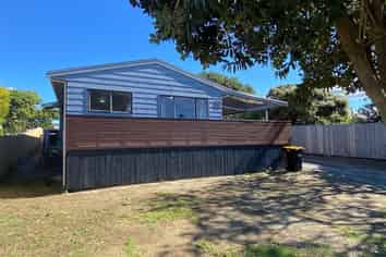 115A Ocean Road, Whangamata