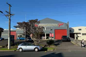 Dual-Site LFR Commercial Opportunity in Morningside