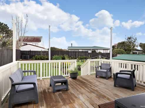 6 Seaview Rise, Waiuku