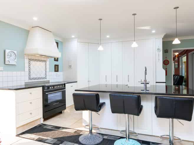 42 Waikawa Road, Picton