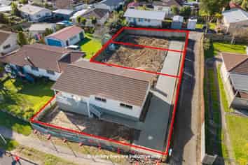 2&3, 102 Finlayson Avenue, Clendon Park
