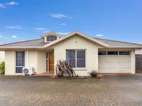 64C Pererika Street, Victoria