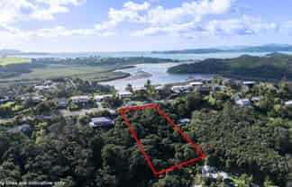 35 Goffe Drive, Haruru, Paihia