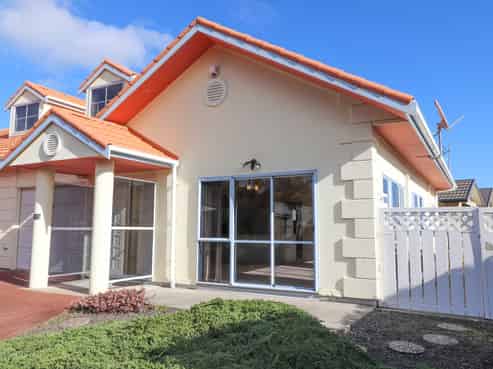 86A Richmond Street, Thames