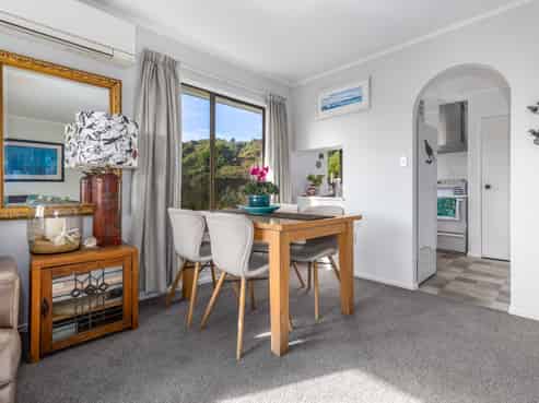 39C Kinloch Place, Papakowhai