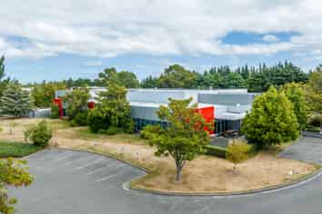 Office, Manufacturing, Warehouse-Close to Airport