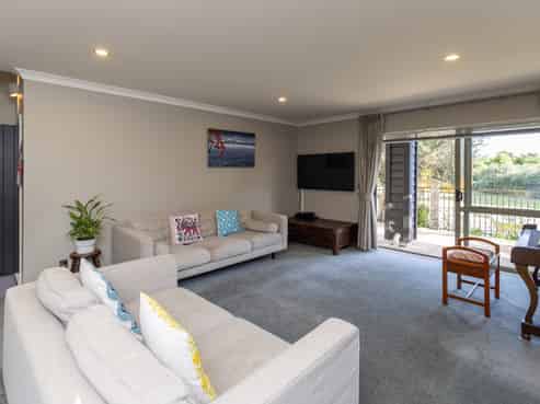 7 Jade Lane, Paraparaumu