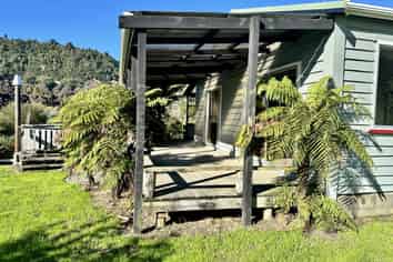 254 Mangaonga Road, Urenui