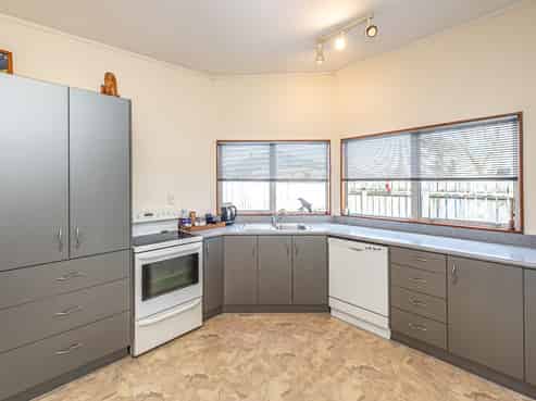 32B Kings Avenue, Gonville