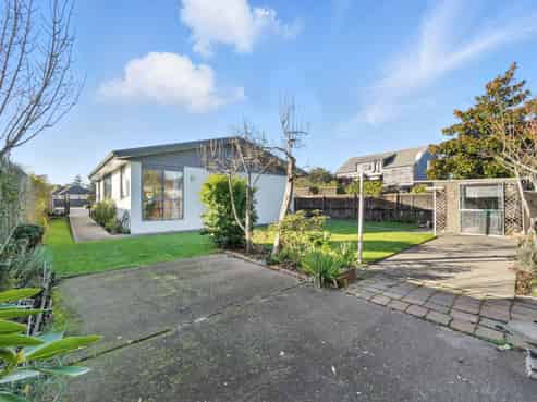 112B Breezes Road, Avondale